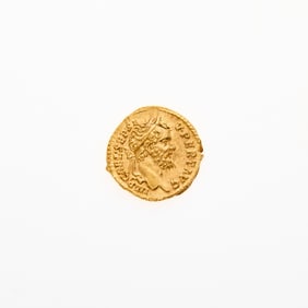 Septimius Severus. c. 193-194 C.E. AV Aureus (7.34 grams, 20mm).