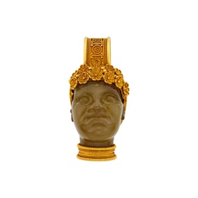 Castellani Archaeological Revival Gold and Carved Agate Pendant
