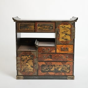 Japanese Gilt and Black Lacquered Tansu Edo Period