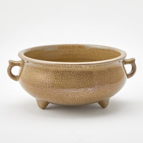 Chinese Crackle Glazed Porcelain Tripod Censer Qing Dynasty