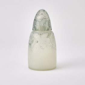 R. Lalique Molded Opalescent Glass 'Papillons' Brûle-Parfums