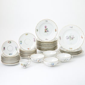 Royal Copenhagen Porcelain 'Saxon Flower' Pattern Partial Dinner Service