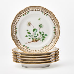 Set of Six Royal Copenhagen Porcelain Gilt and Hand-Painted 'Flora Danica' Pierced Luncheon Plates