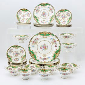 Shelley Sheraton Green Porcelain Partial Dinner Service