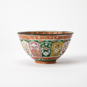 Chinese Bencharong Porcelain Bowl 19th Century