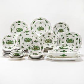 Large Assembled Spode Porcelain "Green Basket" Pattern Dinner Service