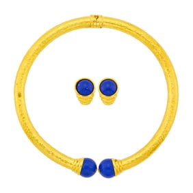 High Karat Hammered Gold and Lapis Necklace and Pair of Earrings