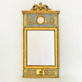 Gustavian Polychrome and Parcel-Gilt Decorated Girandole Mirror