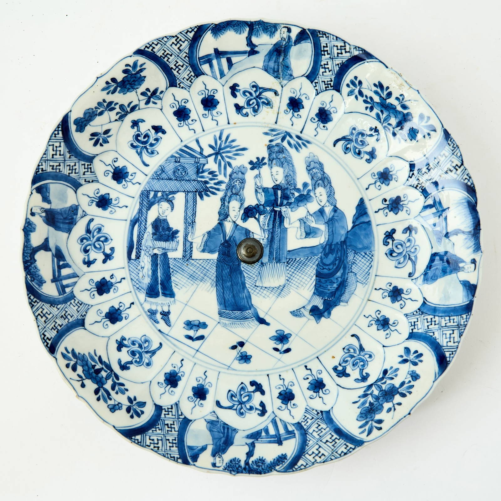 A Chinese Blue and White Porcelain Dish Chenghua Mark, Kangxi Period