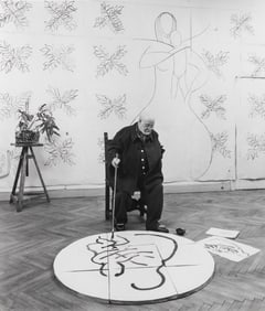 Dmitri Kessel, Henri Matisse paints in Nice, France, 1949