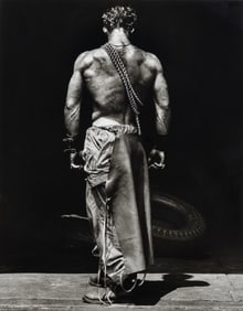 Herb Ritts, Fred From the back, The Body Shop, 1985