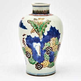 A Chinese Wucai Porcelain Vase Transitional Period