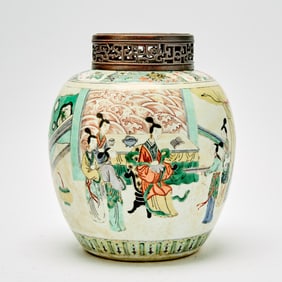 A Chinese Famille Verte Porcelain Jar Late Qing Dynasty