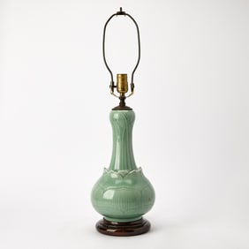A Chinese Celadon Glazed Porcelain Garlic-Head Vase Qing Dynasty