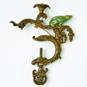 Painted Cast Iron Frog Sewing Clamp