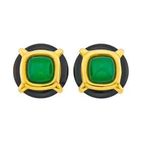 Aldo Cipullo for Cartier Pair of Gold, Green Chrysoprase and Black Onyx Earclips
