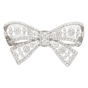 Belle Epoque Platinum and Diamond Filigree Bow Brooch