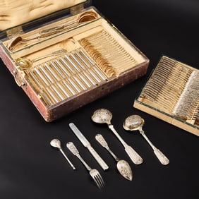 Russian Silver-Gilt and Niello Dessert Flatware Service