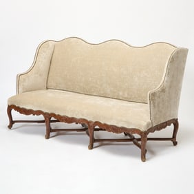 Régence Carved Walnut Canape