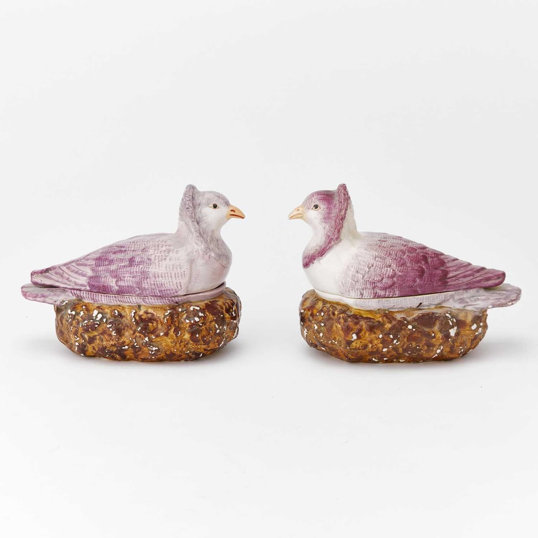 Two English Pearlware Pigeon Tureens and Covers (1 of 6)