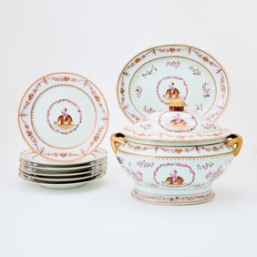 Group of Chinese Export Porcelain Table Articles