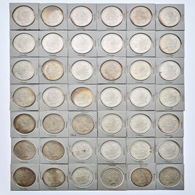 United States - Group About Uncirculated & Brilliant Uncirculated Morgan & Peace Dollars