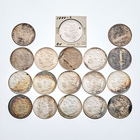 United States - Group of About Uncirculated and Brilliant Uncirculated Morgan Dollars