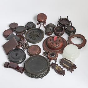 A Large Group of Chinese Stands