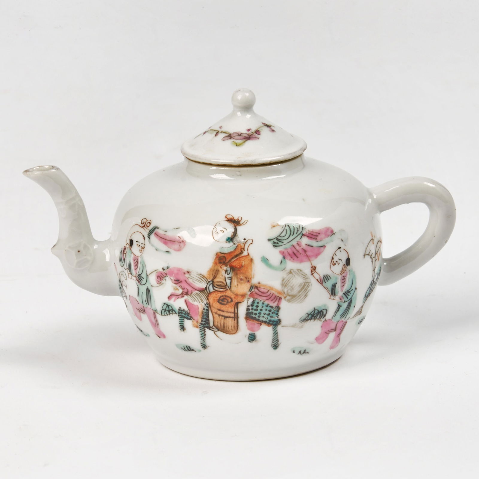A Chinese Enameled Porcelain Teapot Late Qing Dynasty (1 of 5)