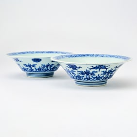 A Pair of Chinese Ming-Style Blue and White Porcelain Bowls Xuande Mark, Qing Dynasty