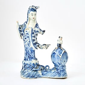 A Japanese Blue and White Porcelain of Kannon and Attendant 18th Century