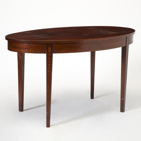 American Federal Style Oval Mahogany Inlaid Table