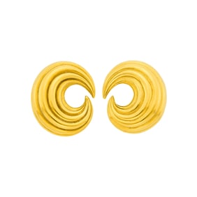 David Webb Pair of Gold Ribbed Crescent Earclips
