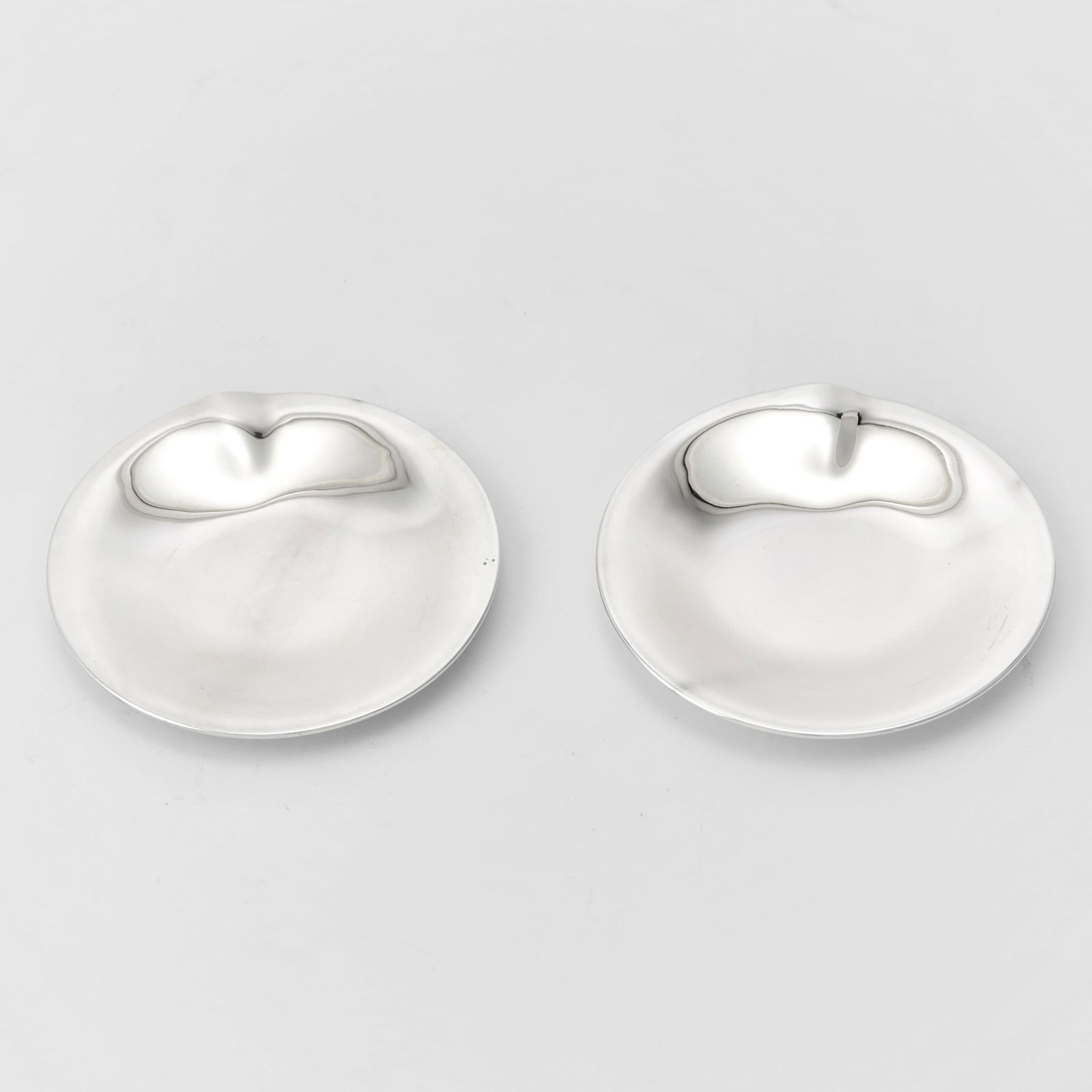 Pair of Elsa Peretti for Tiffany & Co. Sterling Silver Dishes (1 of 4)