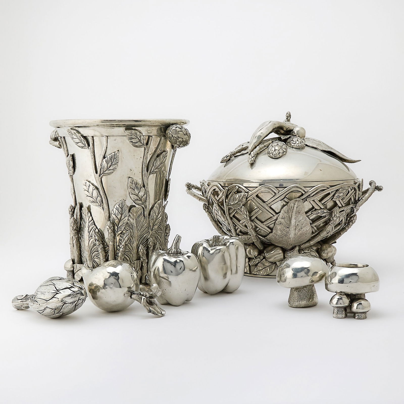 Group of Richard Cipolla for Neiman Marcus Pewter Table Articles (1 of 10)