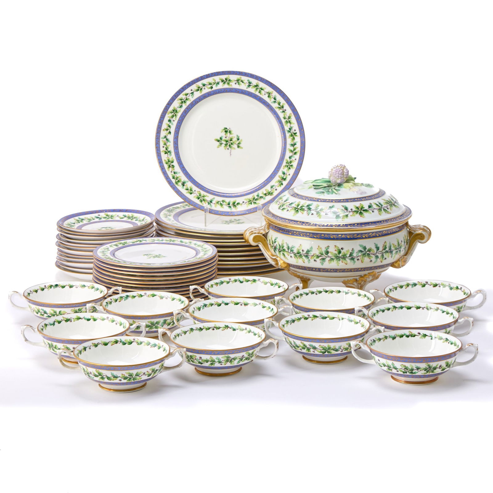 Le Tallec for Tiffany & Co. Porcelain Oak Leaf Decorated Dinner Service: Each marked on the bottom Tiffany & Co. Private Stock Hand Painted Made in France. Twelve dinner plates, diameter 10 3/4 inches Twelve salad/dessert plates, diameter 8 1/4 inches Twelve boullion s