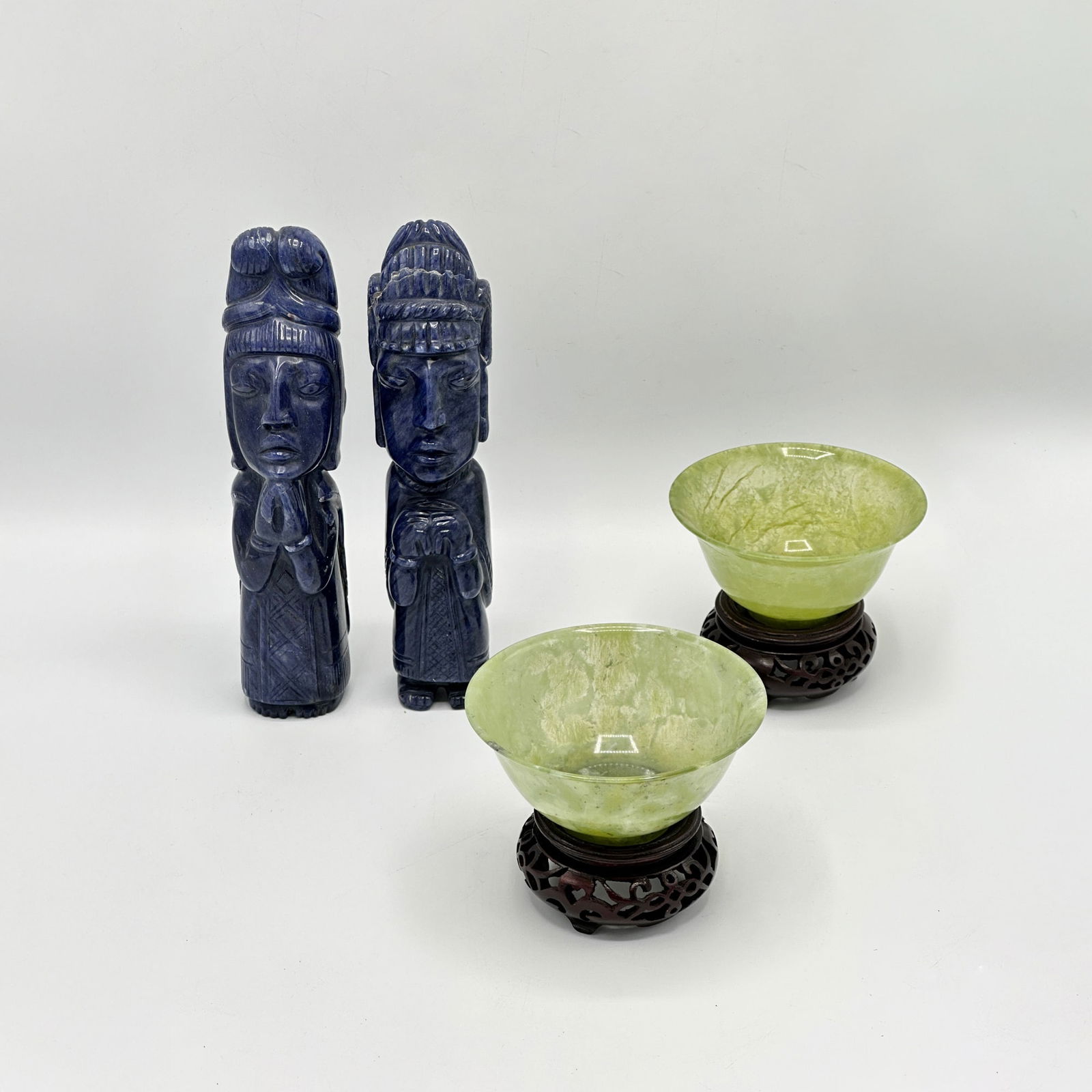 Two Green Hardstone Bowls with Two Lapis Figures (1 of 8)