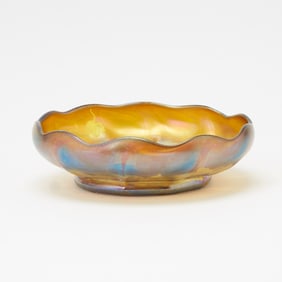 Tiffany Gold Favrile Blown and Wheel-Engraved Glass Bowl