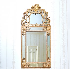 Régence Carved Giltwood Mirror