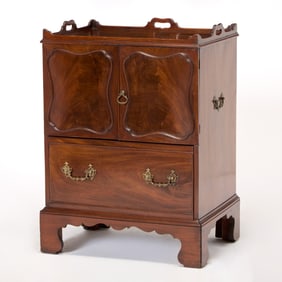 George III Mahogany Commode