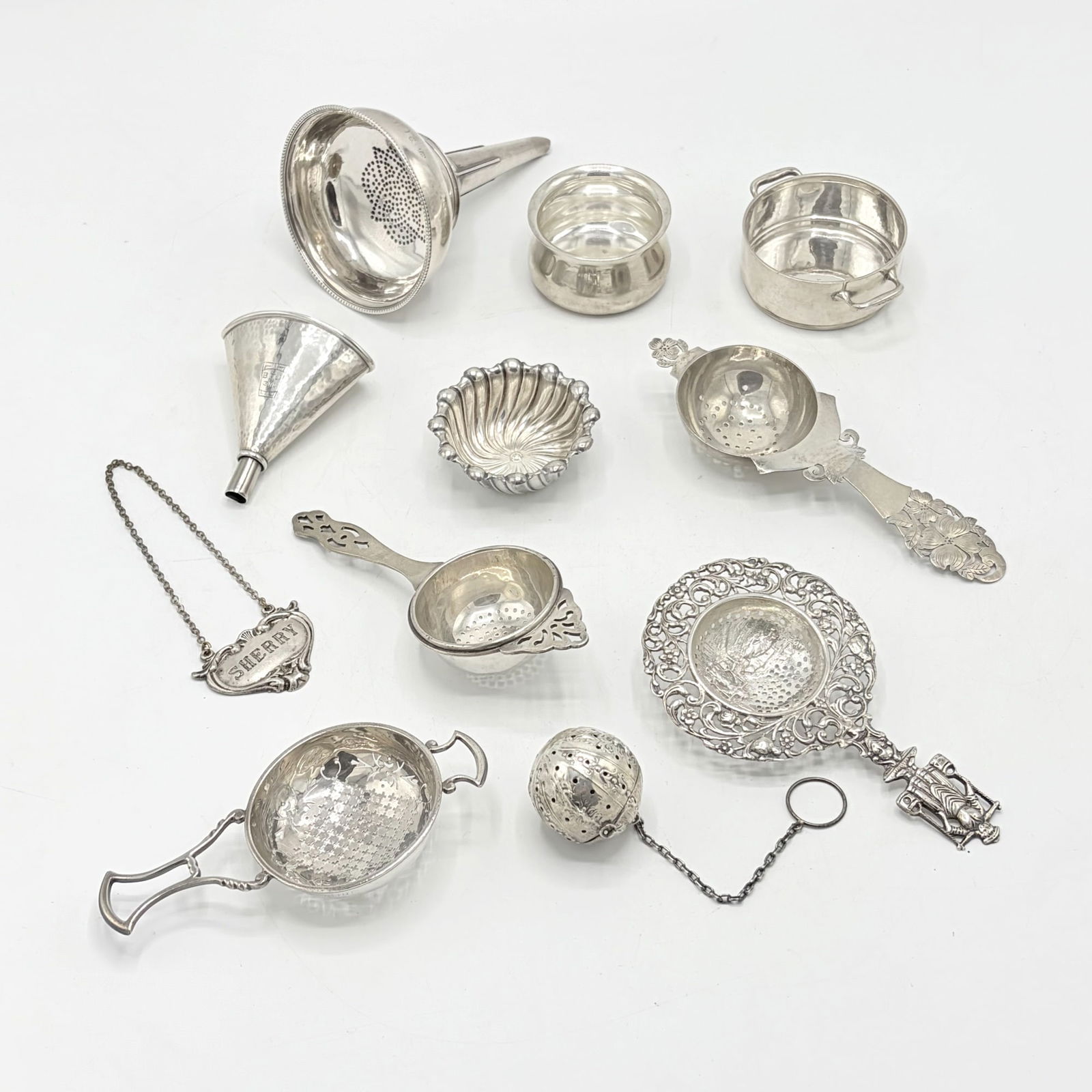 Group of Silver Table Articles (1 of 14)