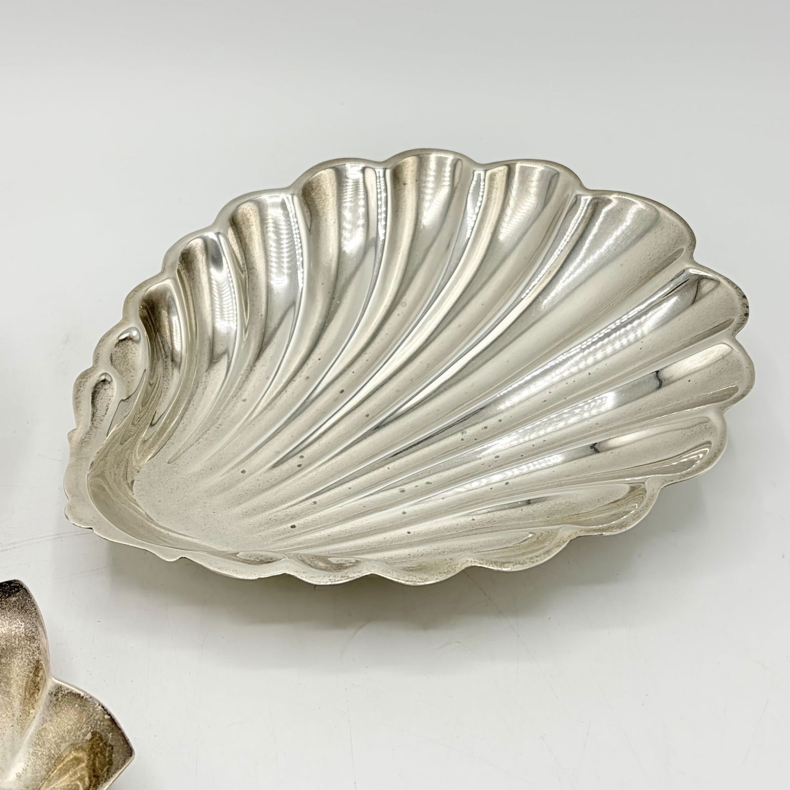 Three American Sterling Silver Table Articles - 4