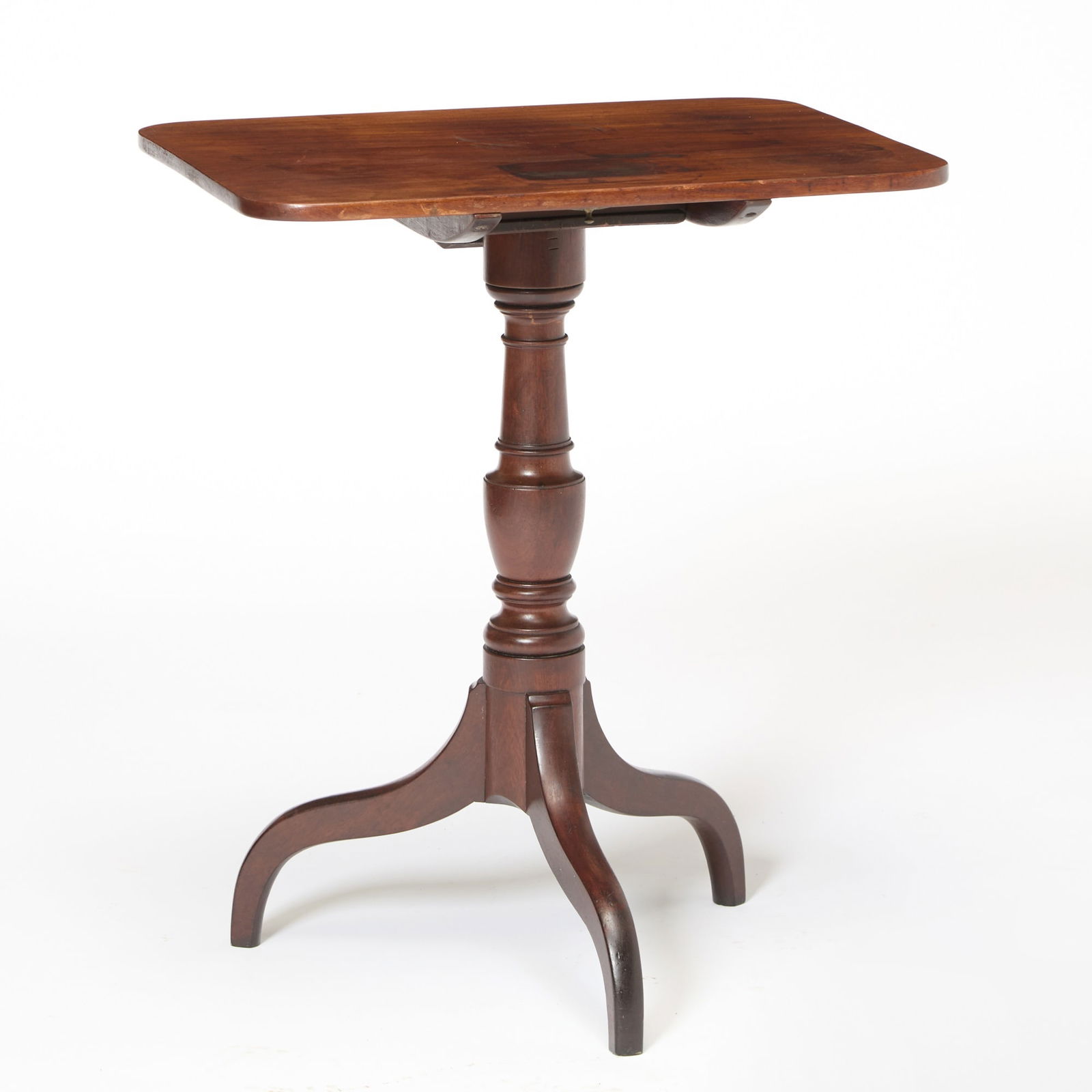 American Federal Mahogany Tilt-Top Table (1 of 3)