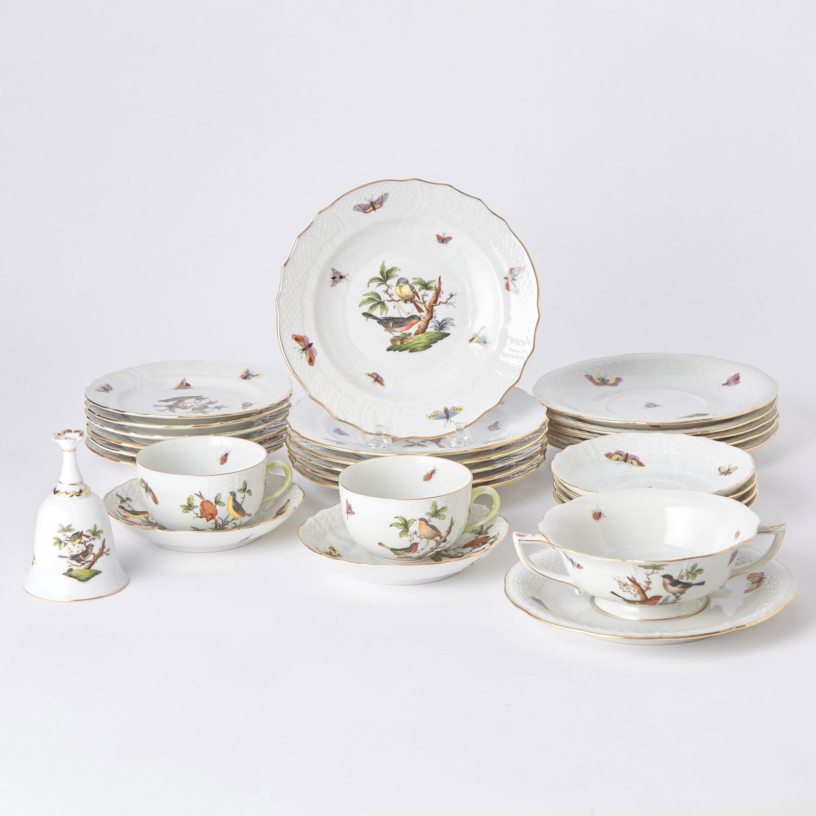 Herend Porcelain "Rothschild Bird" Pattern Partial Dinner Service (1 of 5)