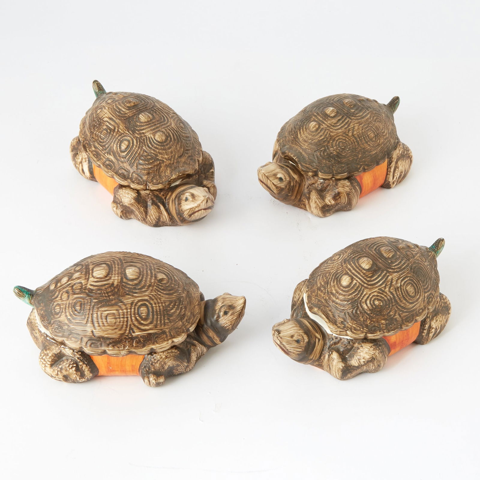 Set of Twelve Turtle-Form Soup Bowls and Covers (1 of 4)