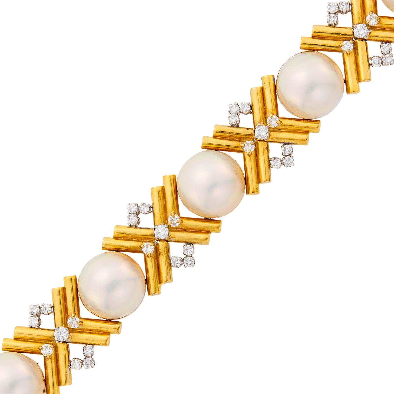 Emis Gold, Platinum, Mabè Pearl and Diamond Bracelet: 18 kt., 5 mabé pearls ap. 17.4 mm., 54 round diamonds ap. 5.20 cts., signed Emis, ap. 56 dwts. Length 6 1/2 inches. Mabé pearls: whitish with strong green and rose overtones, cleanish, high