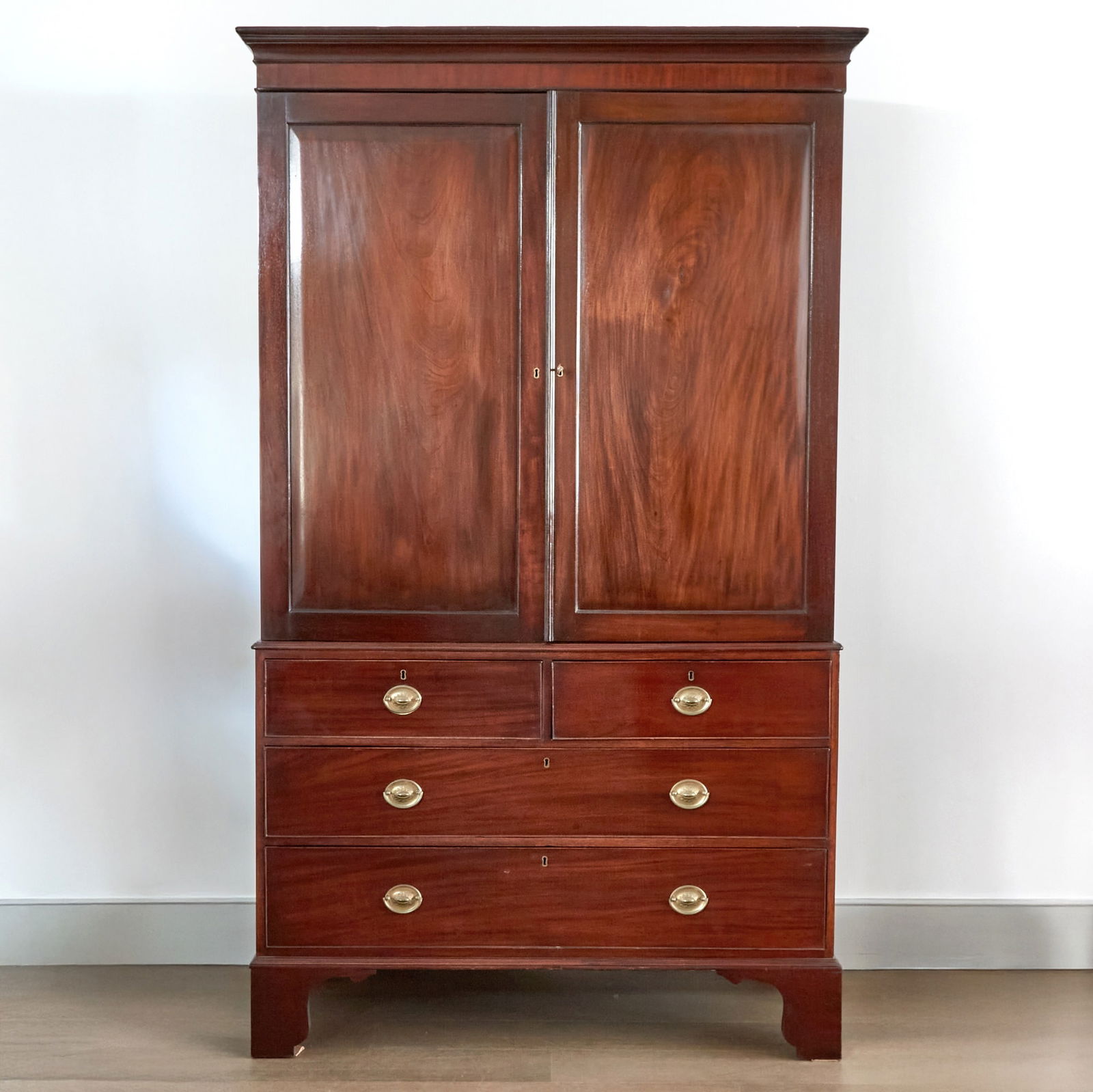 George III Mahogany Linen Press (1 of 12)