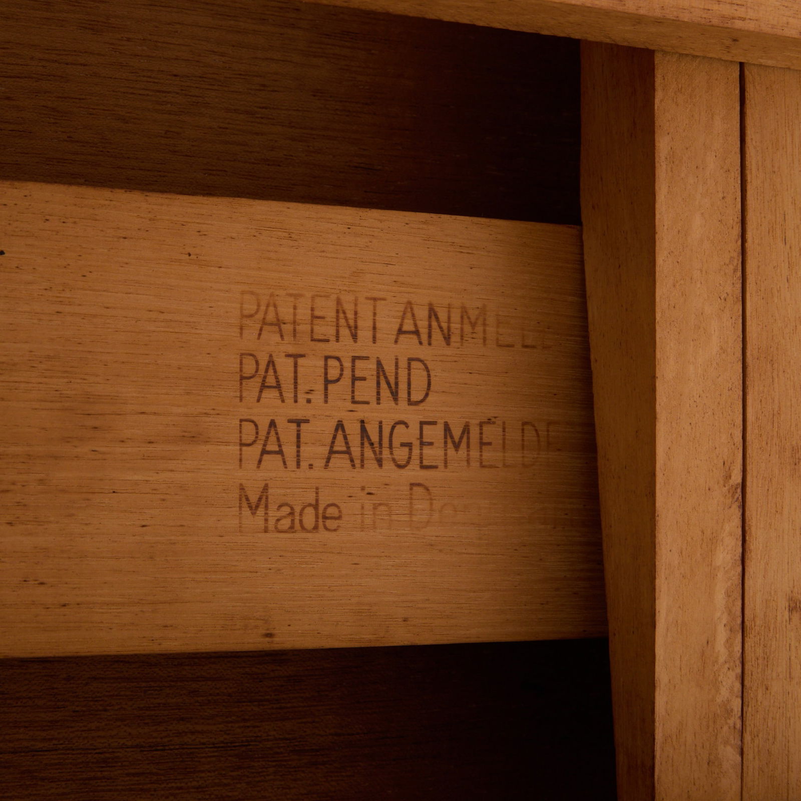 Walnut Circular Expanding Dining Table - 6