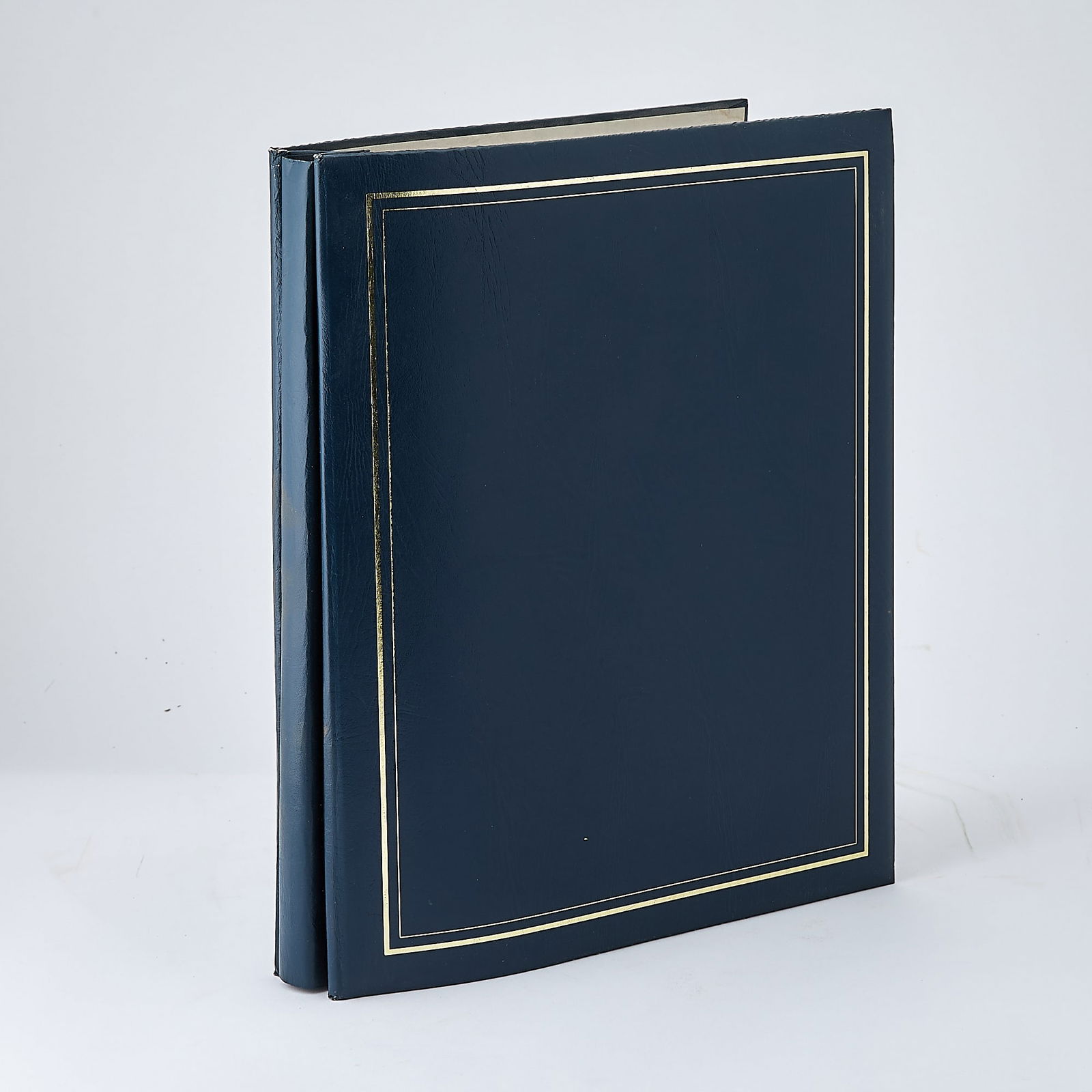 An impressive archive of sheet music from the late 19th to 20th century (1 of 12)