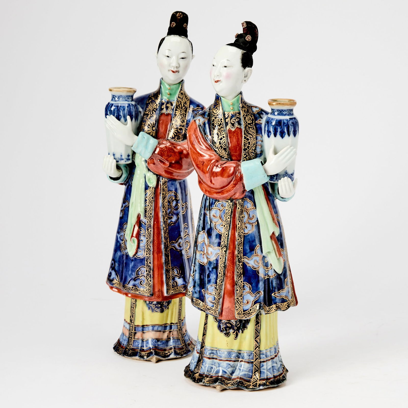 A Mirrored Pair of Chinese Porcelain Figures of Meiren Holding Vases 18th Century (1 of 4)